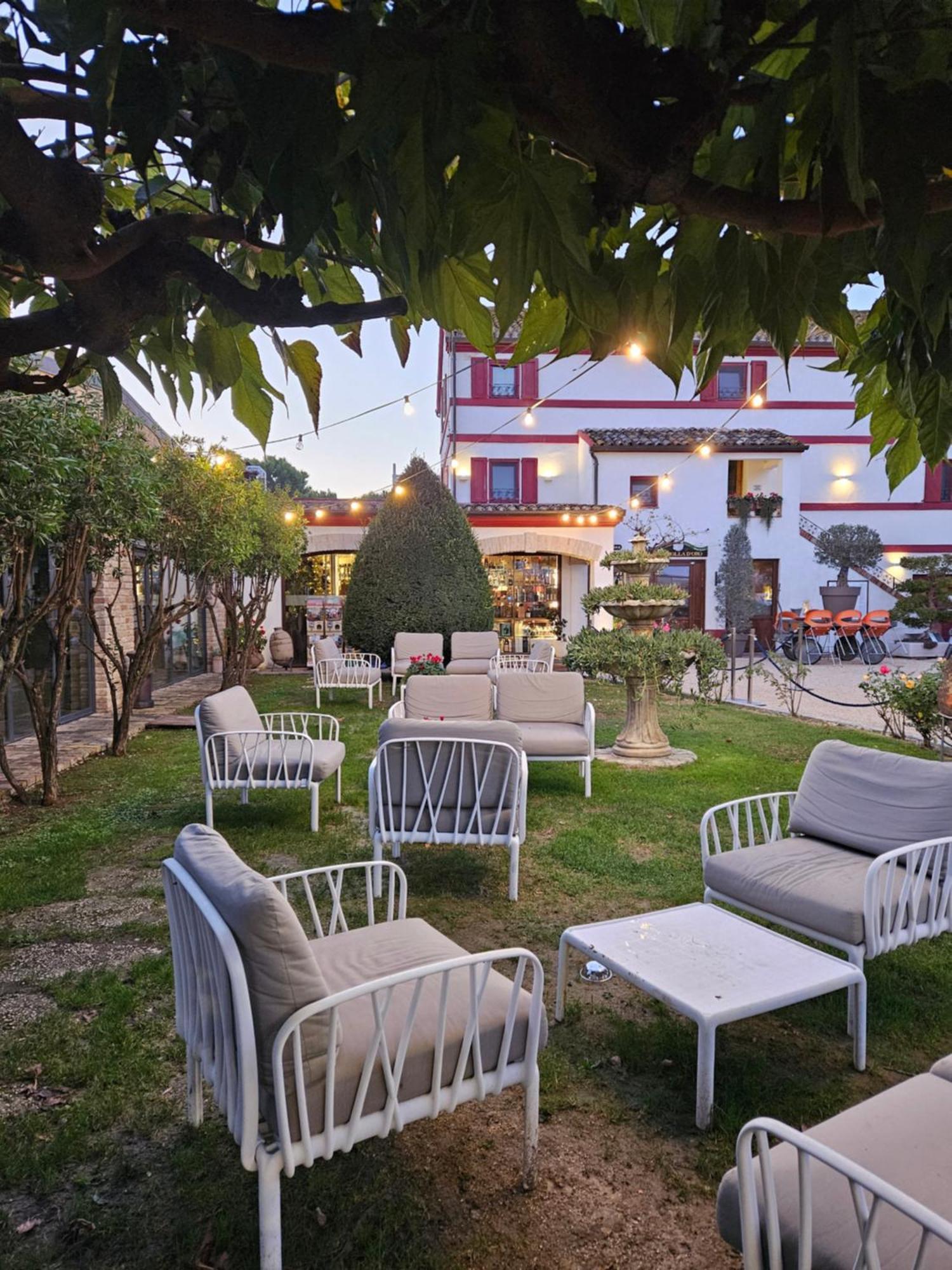 Country House La Cipolla D'Oro Potenza Picena Exterior photo